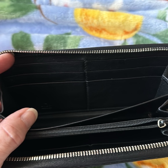 GUCCI 🖤 Black Leather GG Guccisima Zippy wallet silver charm vintage Authentic - Picture 7 of 13